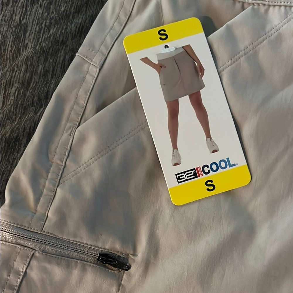 Golf skort NWT / khaki size small